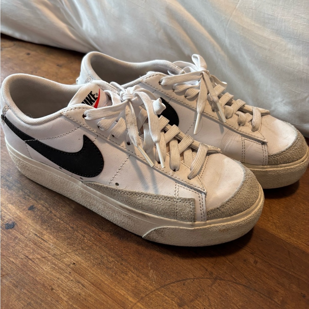 Platform Nike Low Top Blazers size 6.5